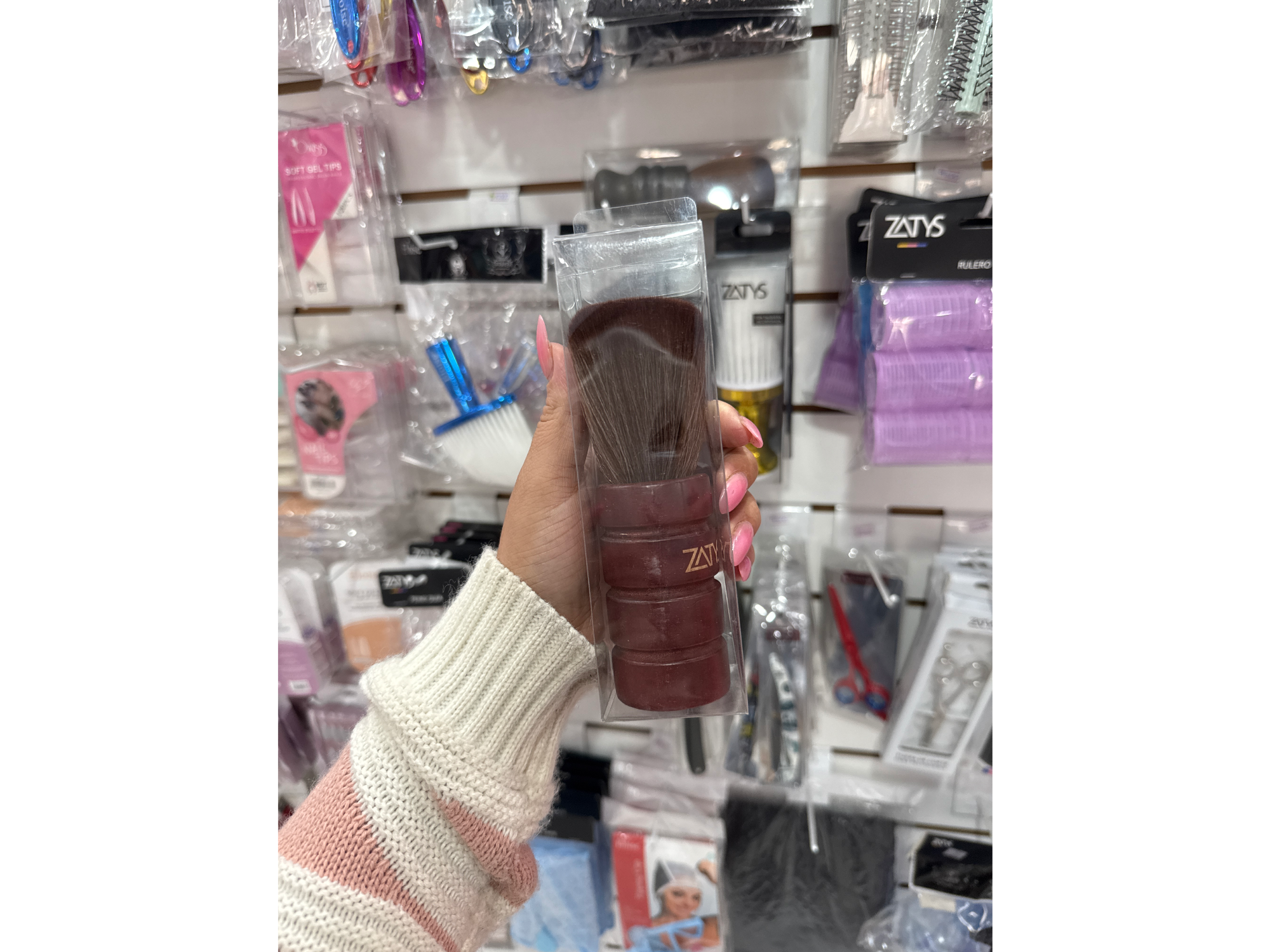 Brocha saca pelo mango madera