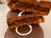Alfajor con pasta de dátiles