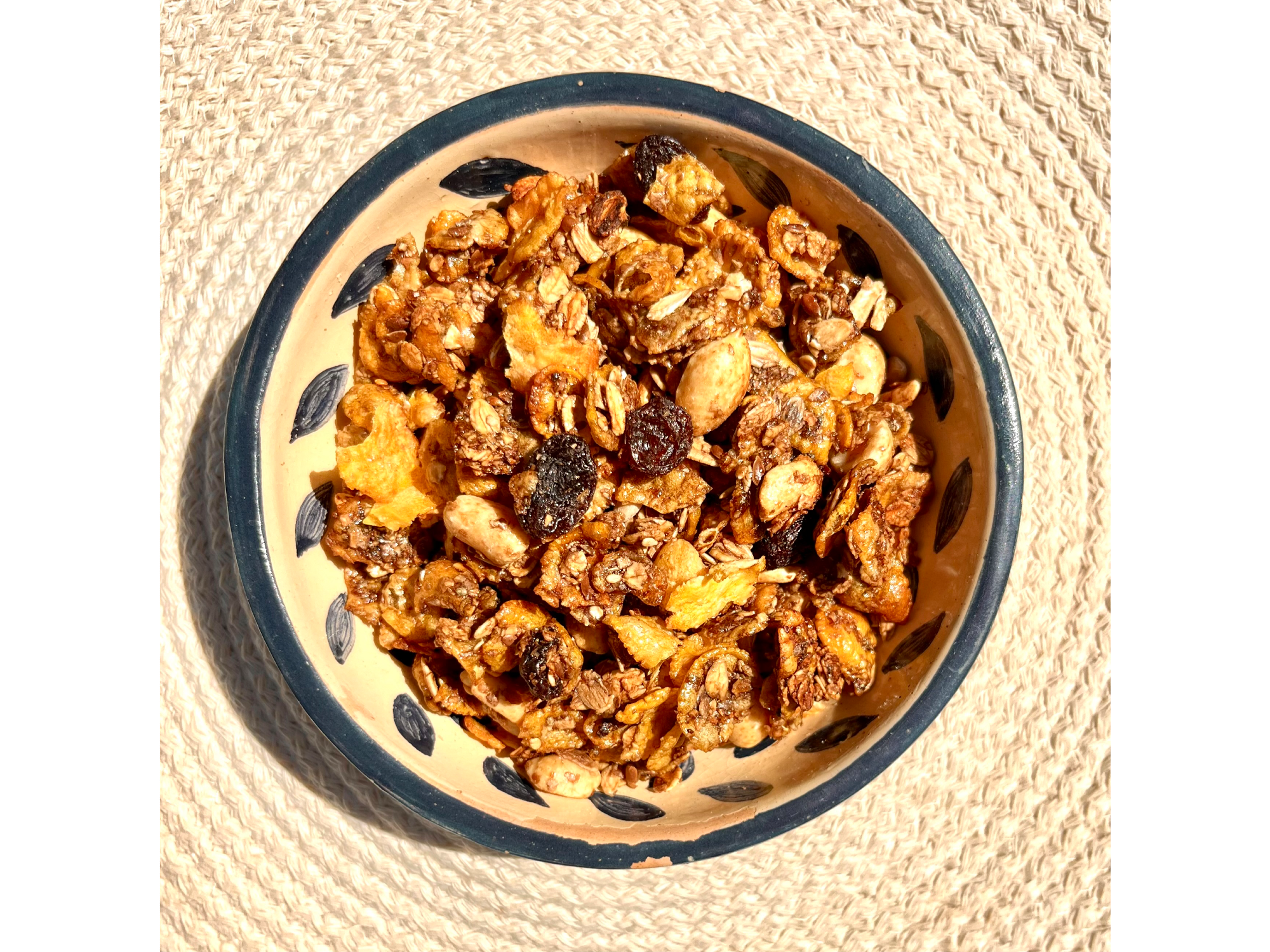 Granola premium tradicional con pasas