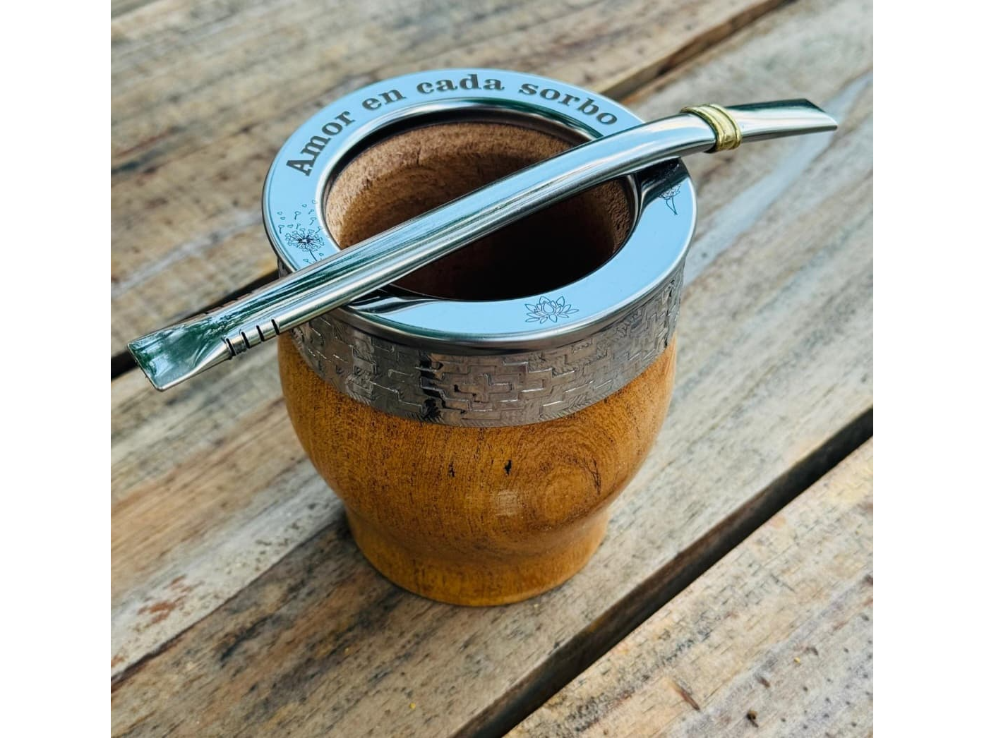 Mate Barril grabado y bombilla