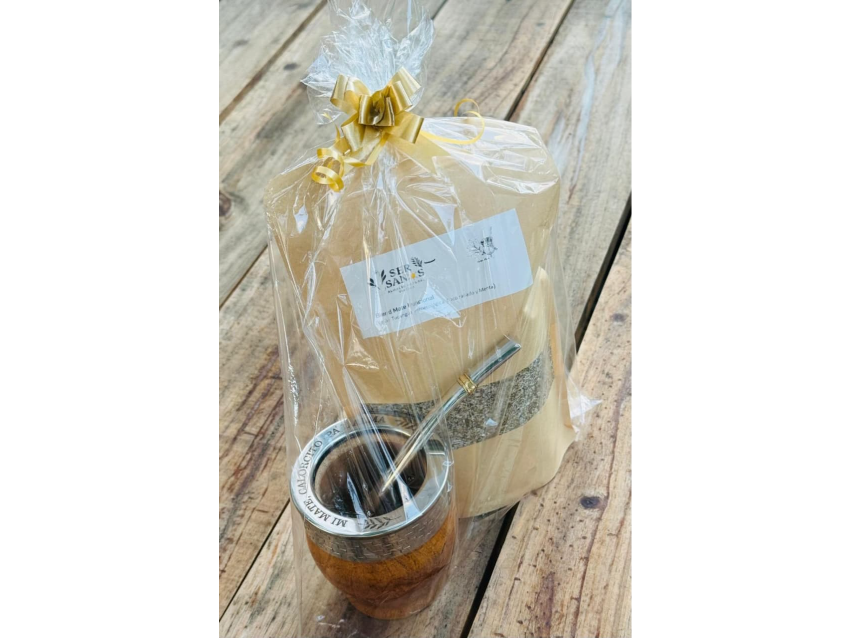 Mate Barril grabado c/ bombilla y Blend de Yerba c/ hierbas