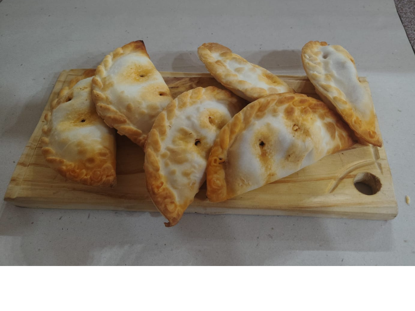 1 doc de empanadas criollas saladas