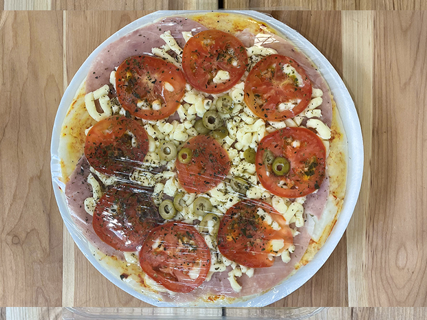 PIZZA CON TOMATE
