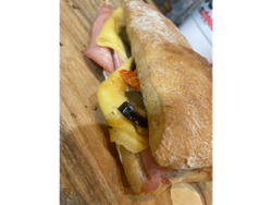 Mortadela con.verduras asadas