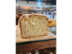 Porción budín de Limón y amapola