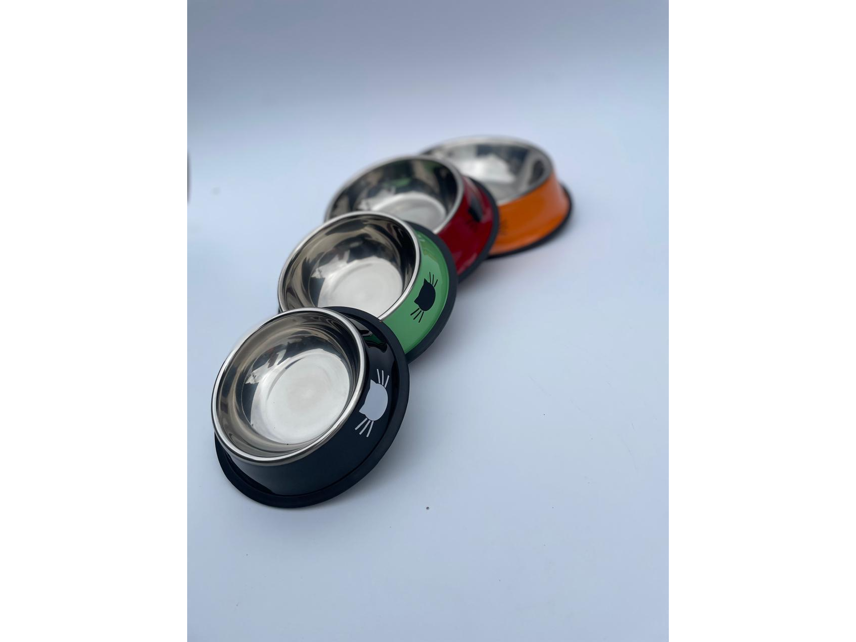 comedero inoxidable estampado nuimero 1