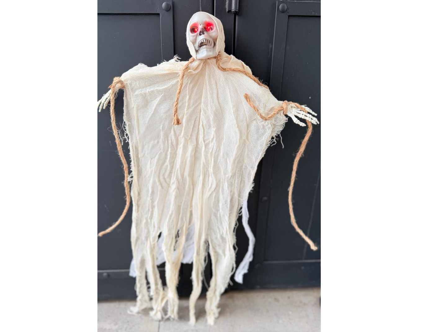 Fantasma Colgante con Manos 32 cm