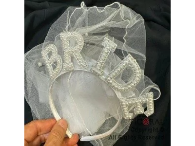 Vincha con Velo de Novia "BRIDE" con Perlas