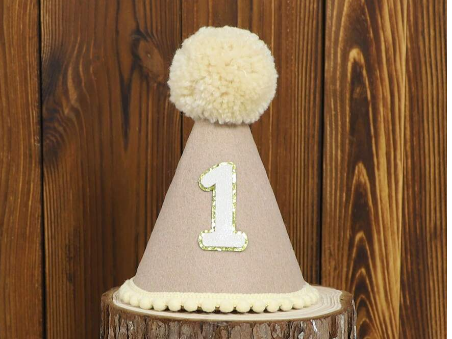 Bonete 1 añito Kraft Pompon beige