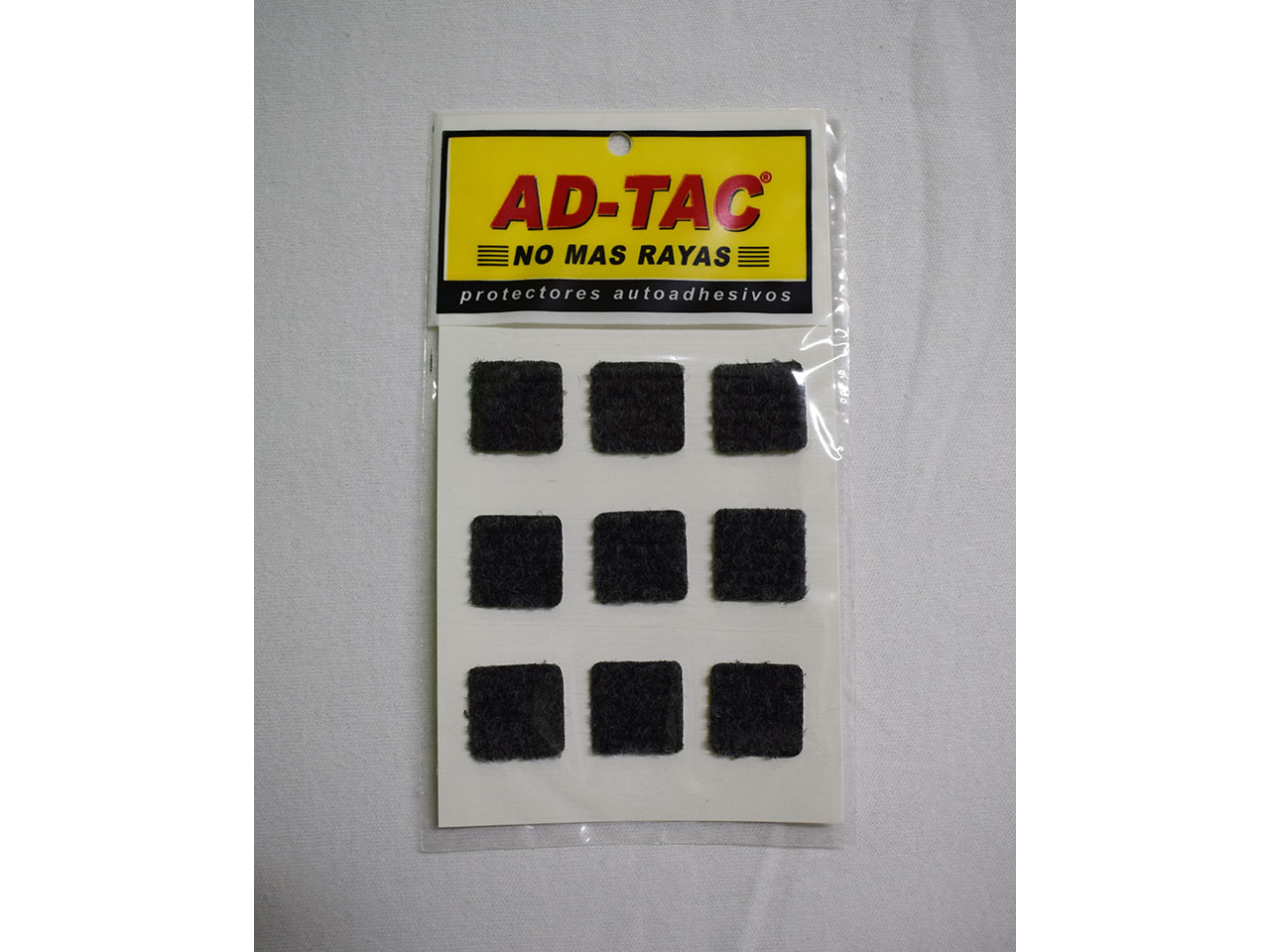 TOPE ADHESIVO GOMA NEGRO CUADRADO 21 MM BLISTER X 9 UNID (socca - C21G) de Ferretería Guatemala