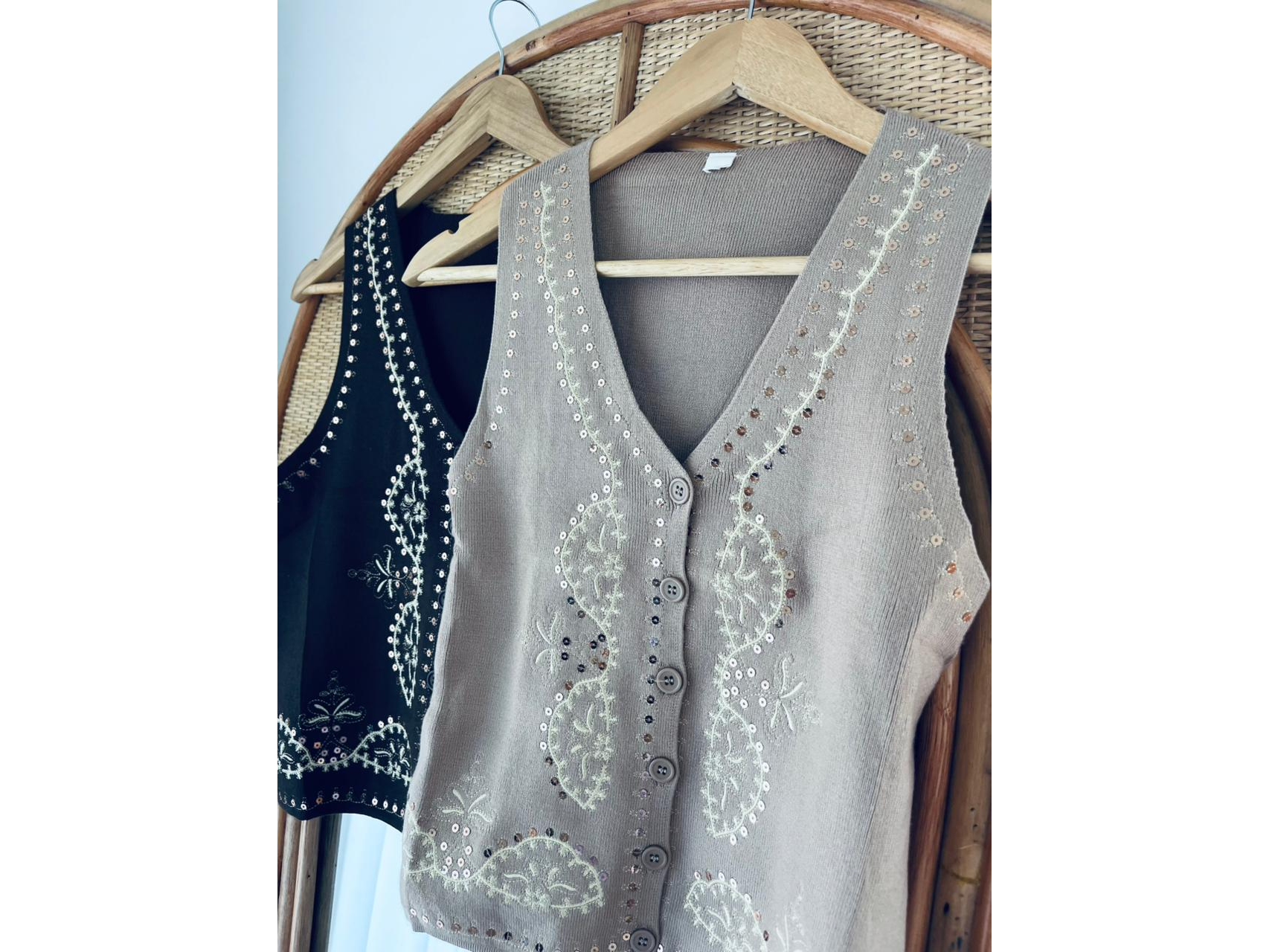 Chaleco Embroidery