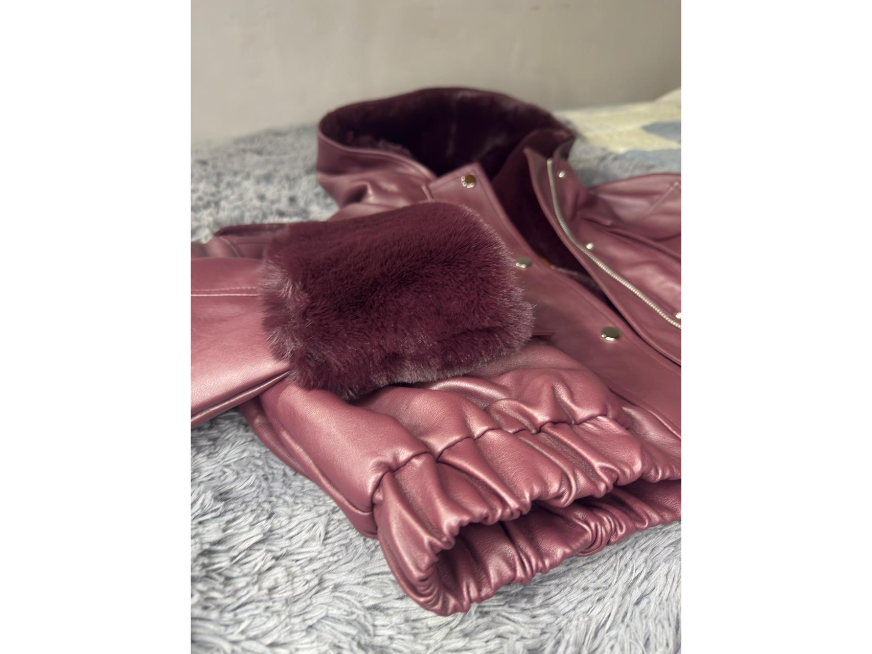 CAMPERA BOMBER PELUCHE