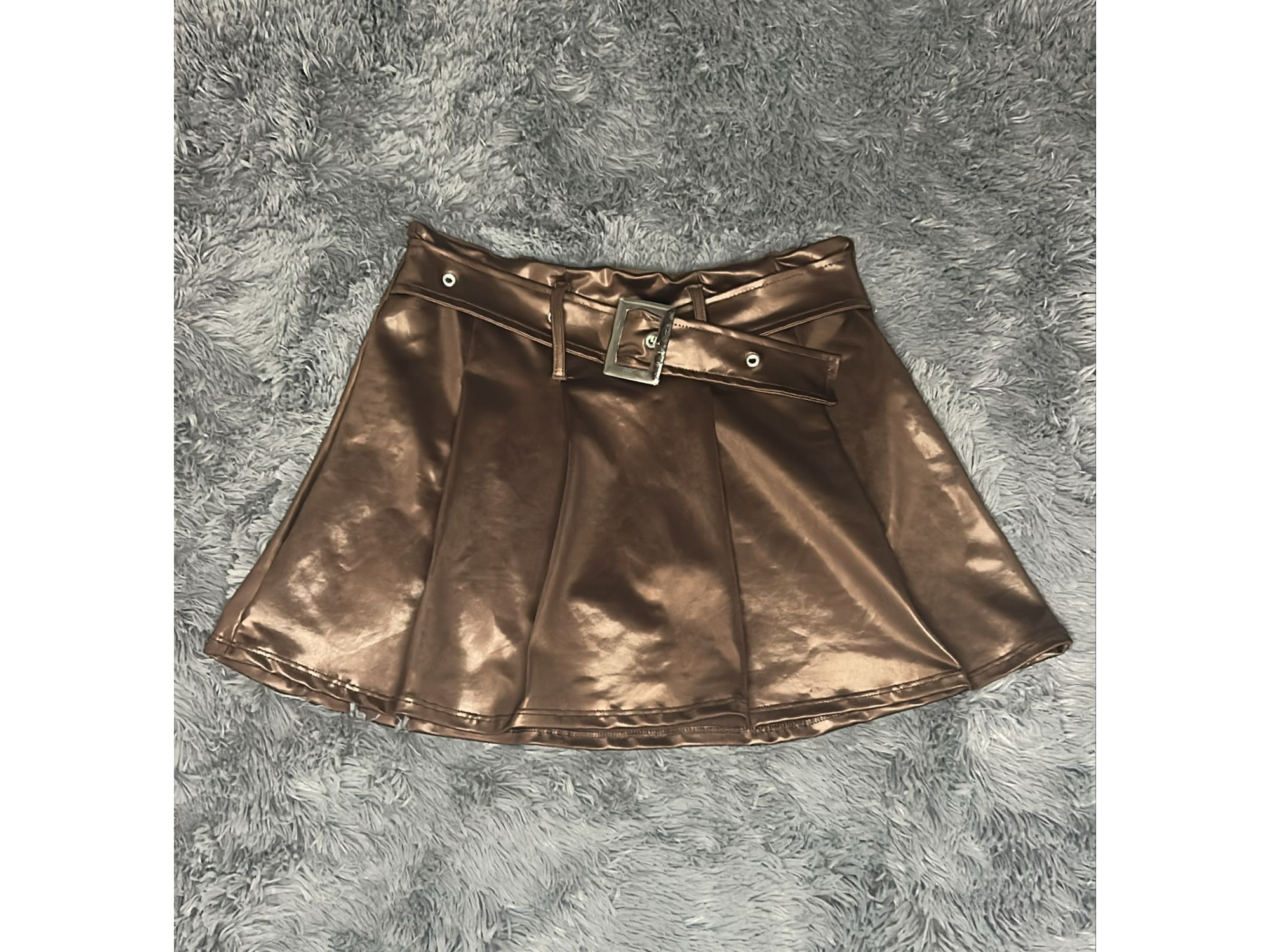 SHORT POLLERA ENGOMADA