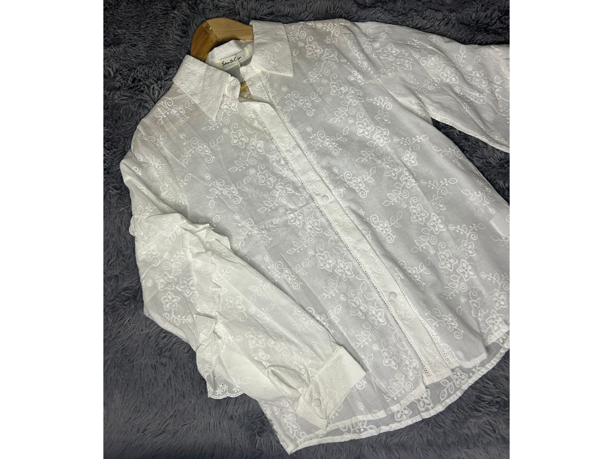 CAMISA CON MANGA VOLADA