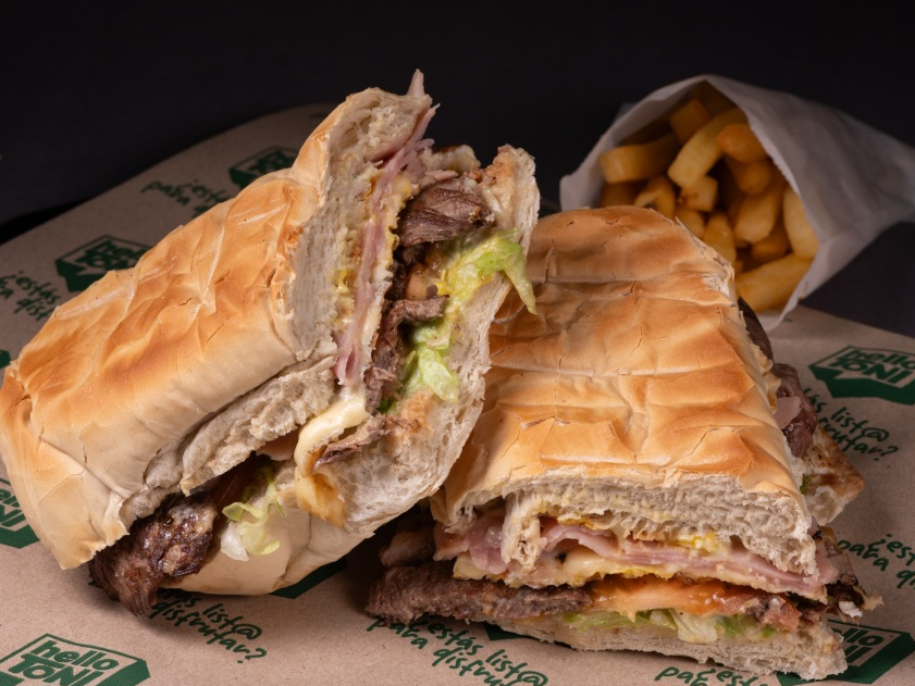 2 Lomitos cordobes + papas fritas + mayo casera