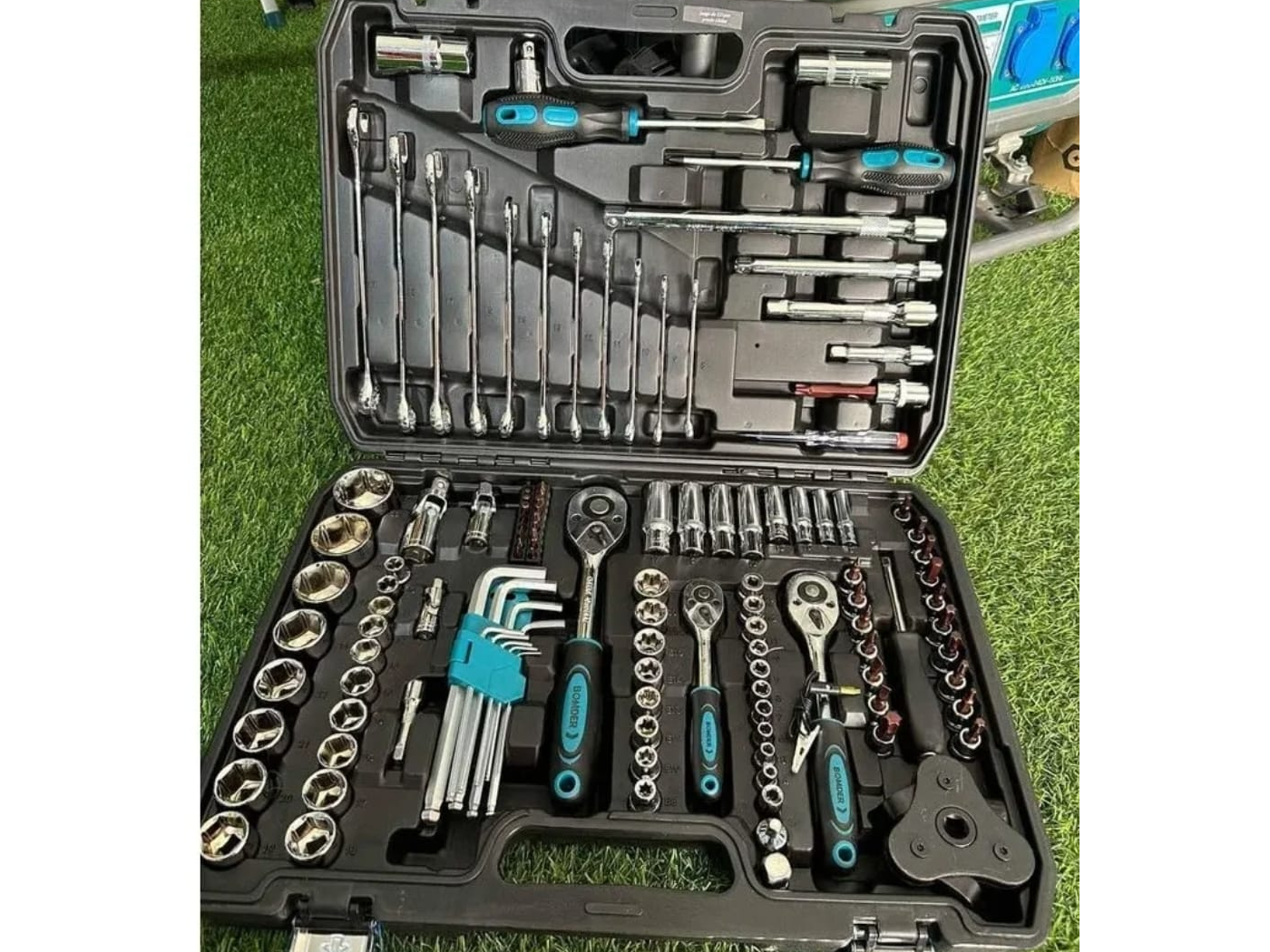 Set llaves y Tubos x 121 piezas
