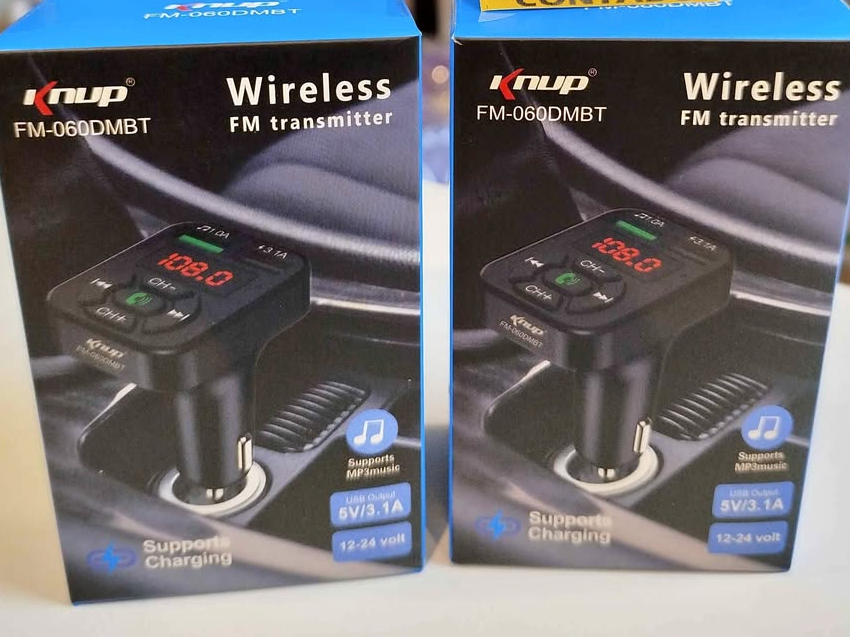Transmisor FM adaptador 12v. Bluetooth USB SD MP3 para vehículos
