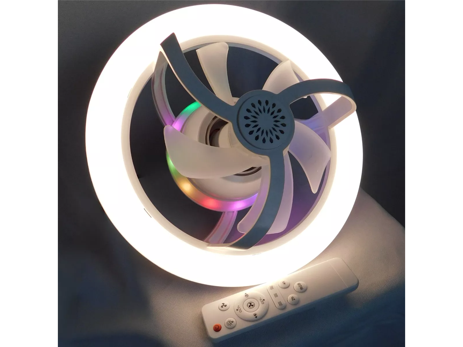 VentiladorCP-FS03 360 Multifuncional Rgb Aromaterapia Silencioso Estructura Blanco Aspas Transparente Diámetro 28 Cm