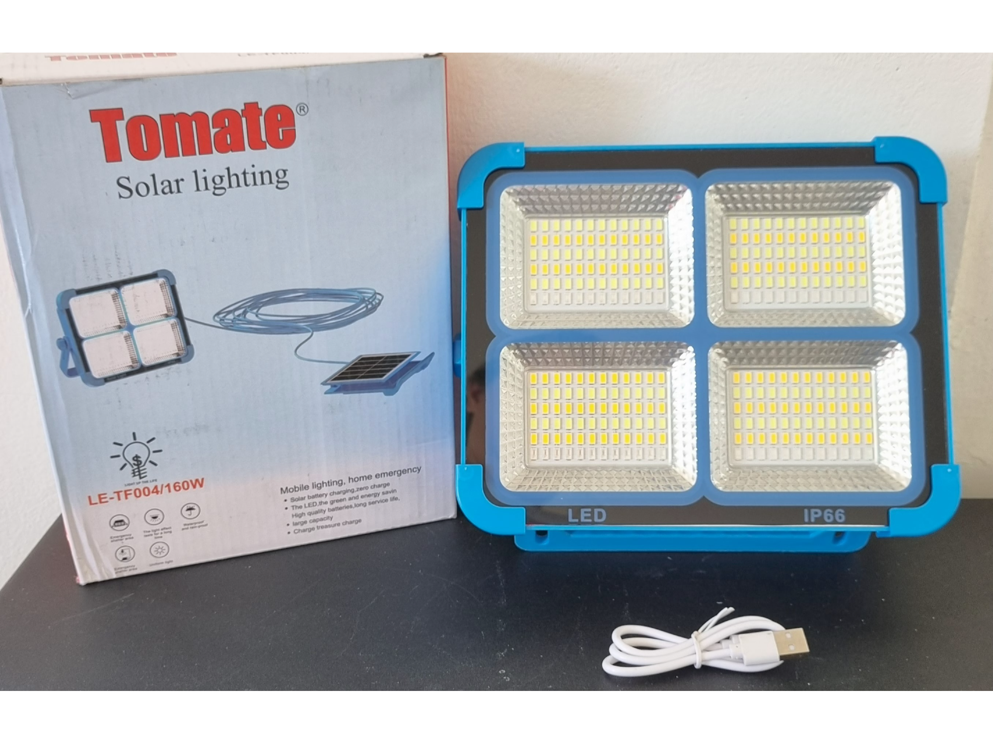 Lámpara solar portátil