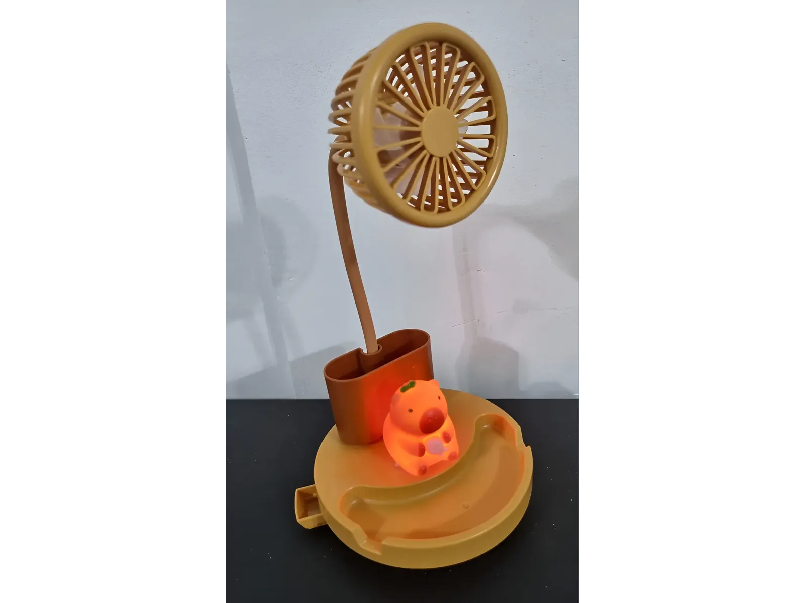 Velador Ventilaidor Infantil Led Capibara Usb Sacapunta 2en1