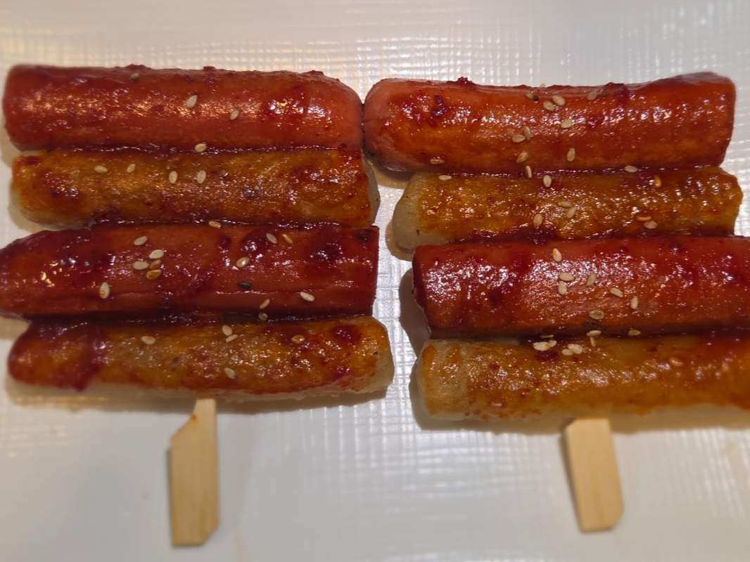 3. Sotteok Sotteok / 소떡소떡 x 2 piezas