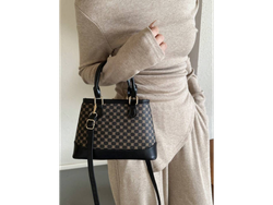 BOLSO DE MANO PEQUEÑO