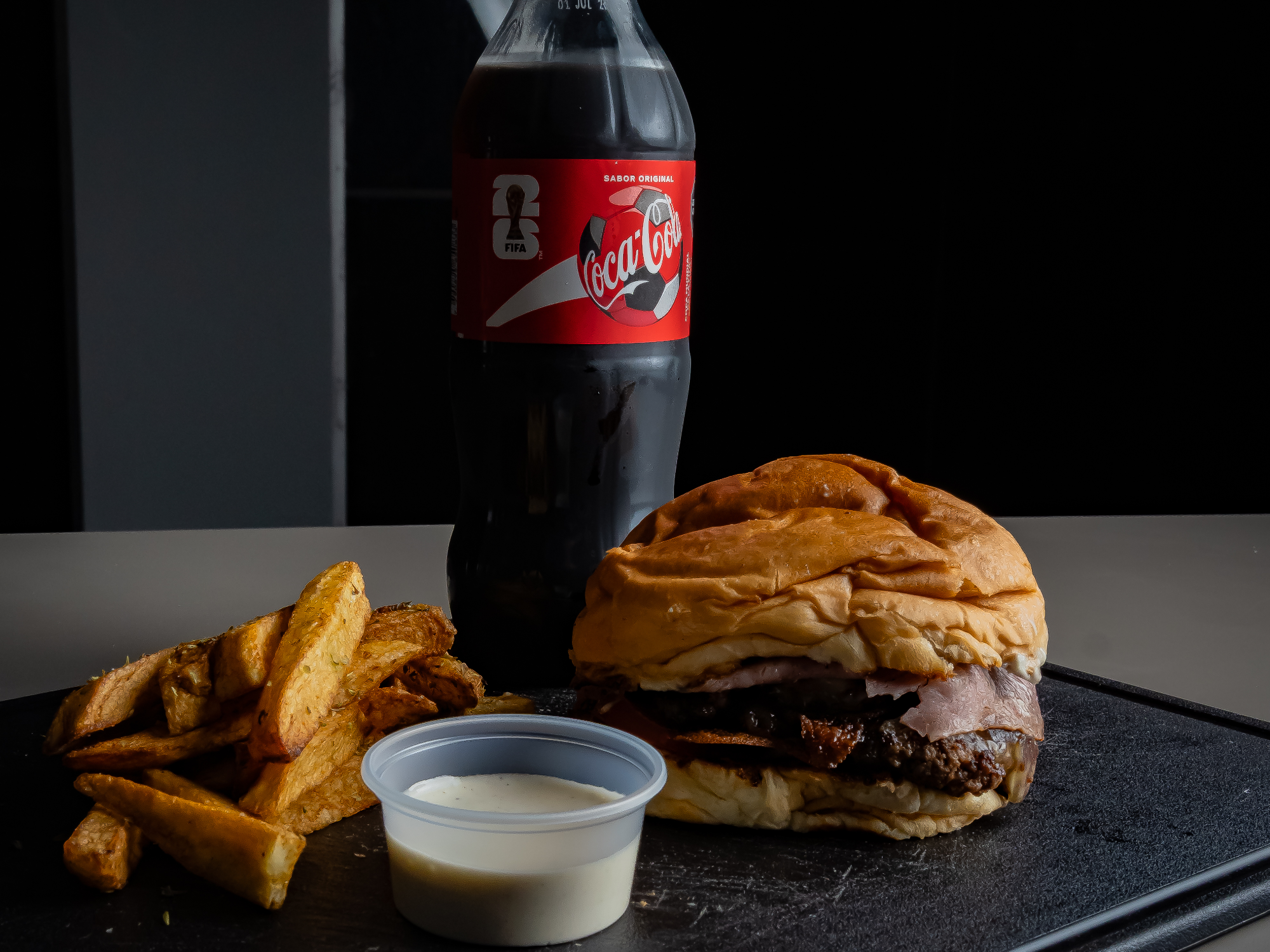 Special Burger + CocaCola 600ml