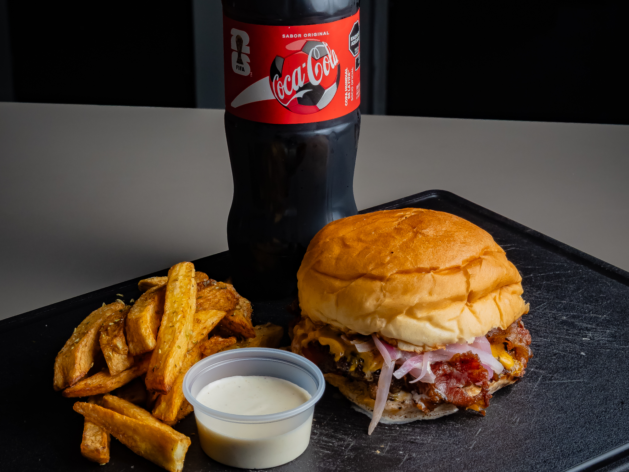 American Burger + CocaCola 600ml