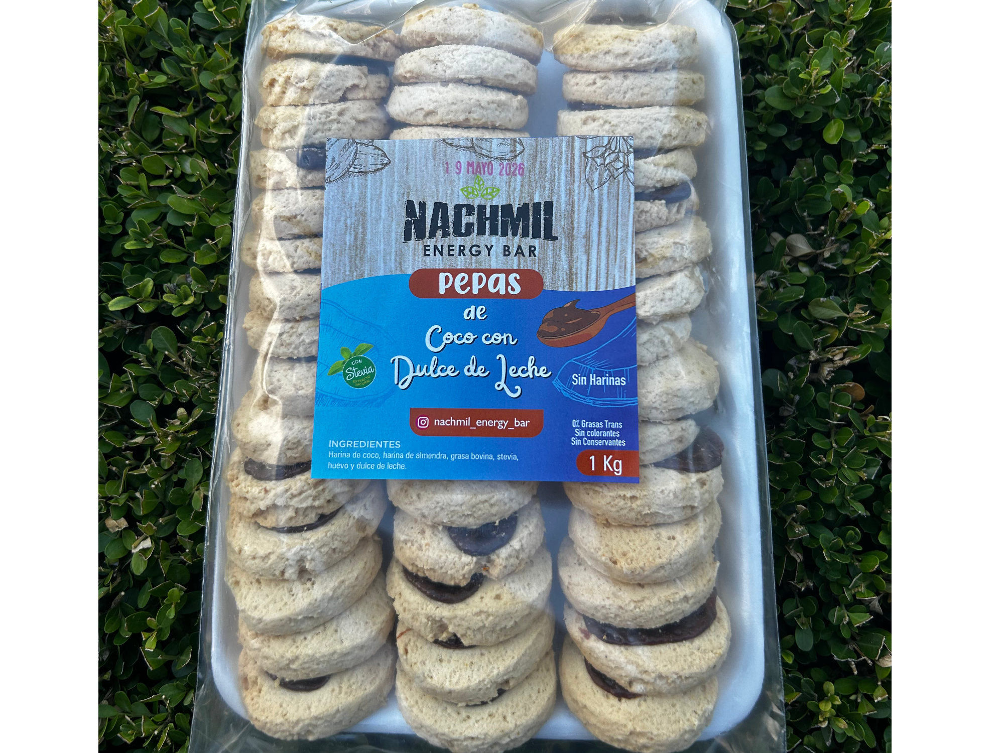 Pepas de coco con dulce de leche