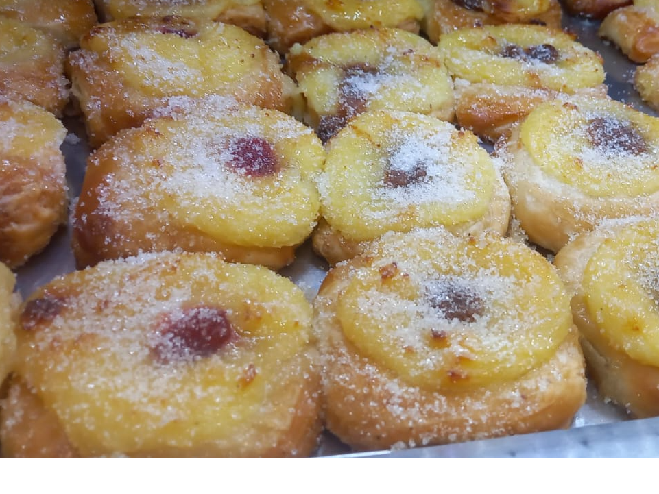 Surtida de grasa con membrillo y pastelera