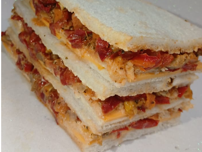 Vegetales grillados y cheddar