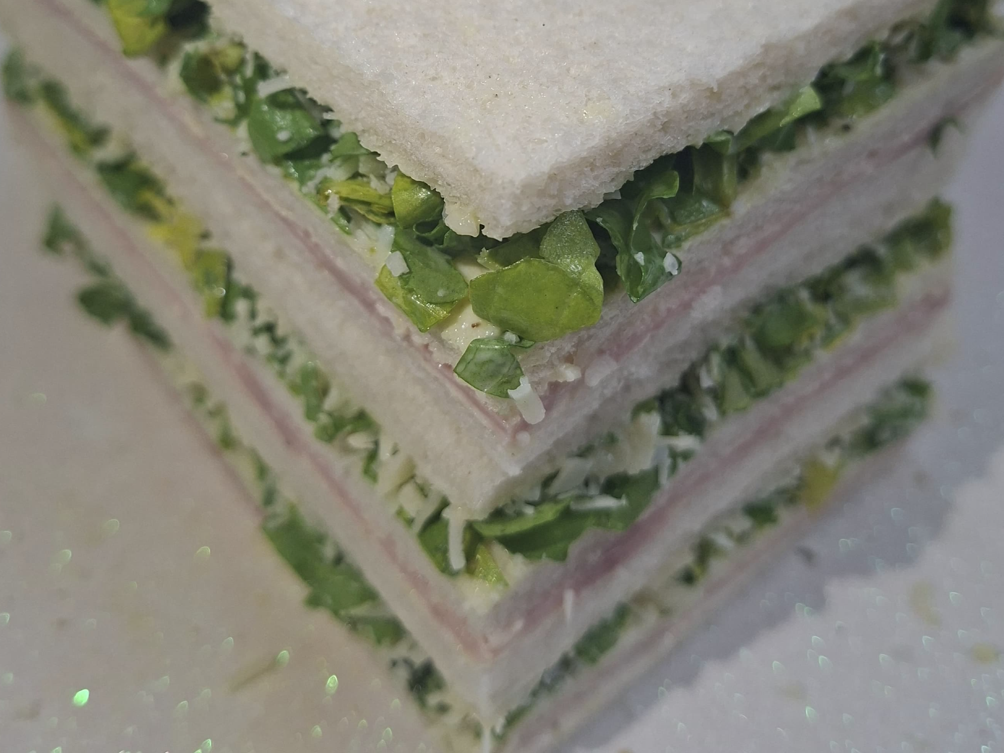 Jamón cocido, rúcula y parmesano