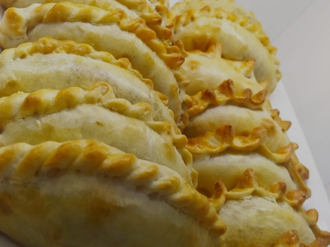 Empanadas de carne, pollo , jyq