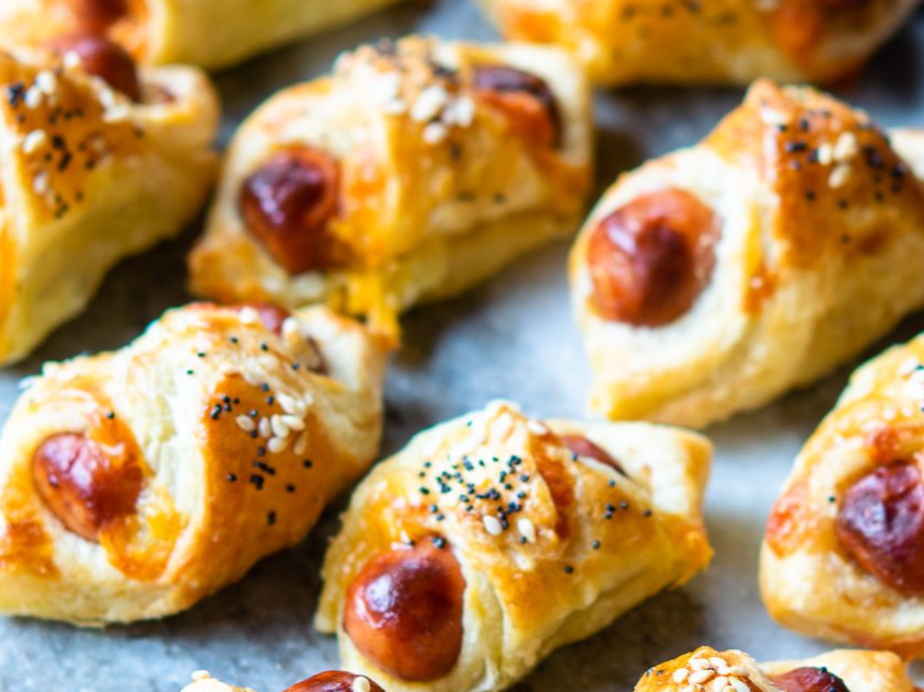 salchichas envueltas en masa