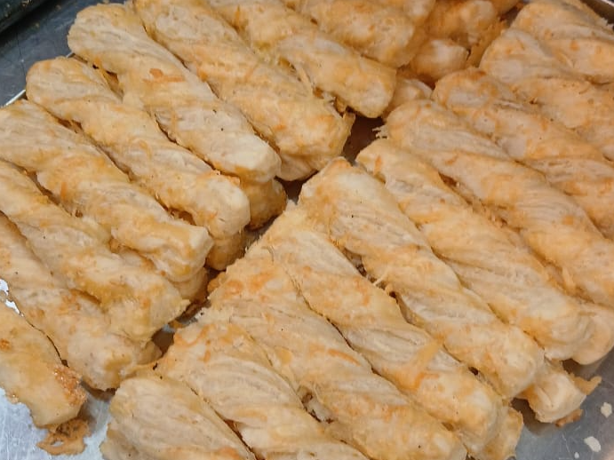 Palitos hojadrados de queso