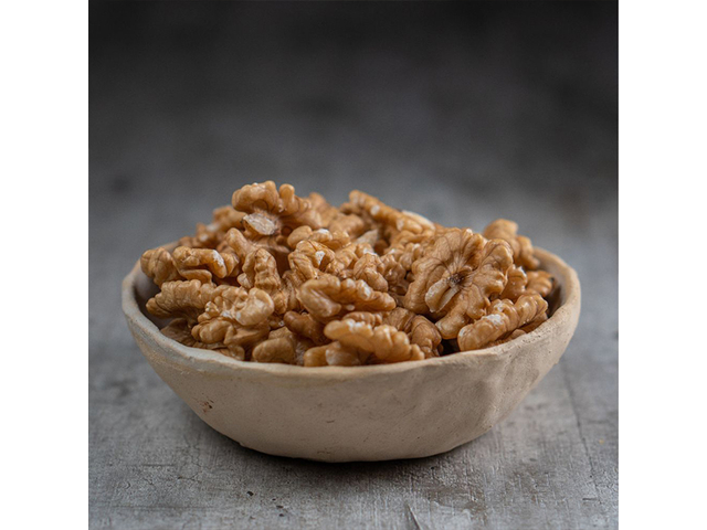 2001.00 NUEZ MARIPOSA