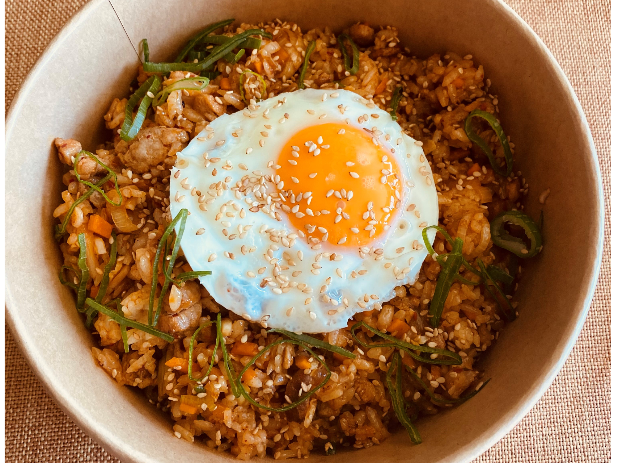 KIMCHI BOKKEUMBAP DE CARNE 🌶️
