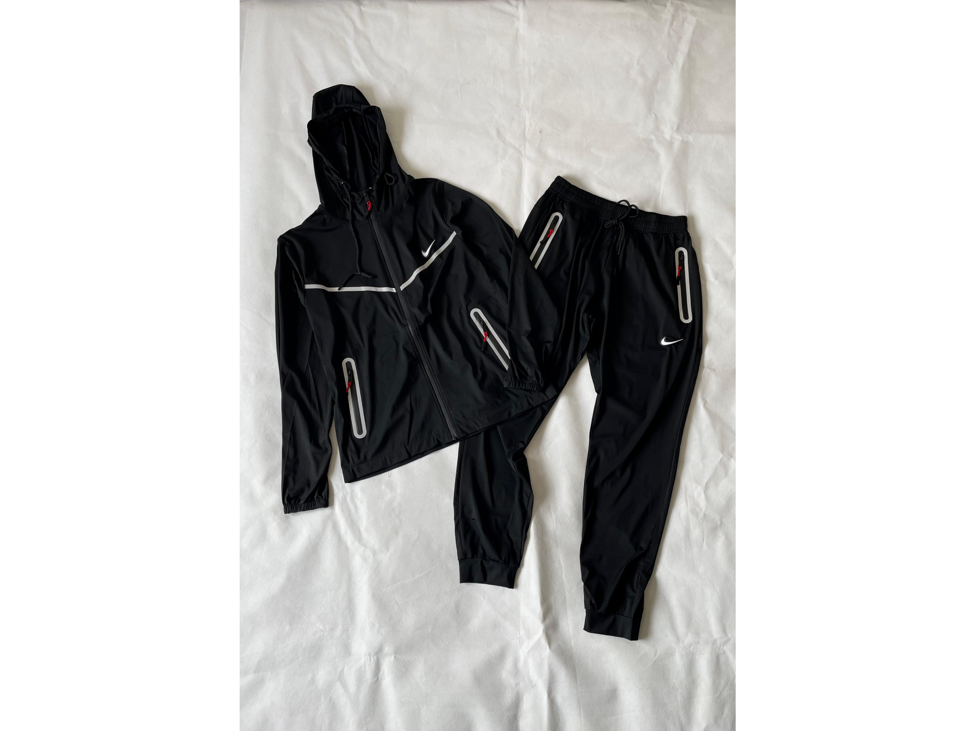 CONJUNTO NIKE TALLE L-XL