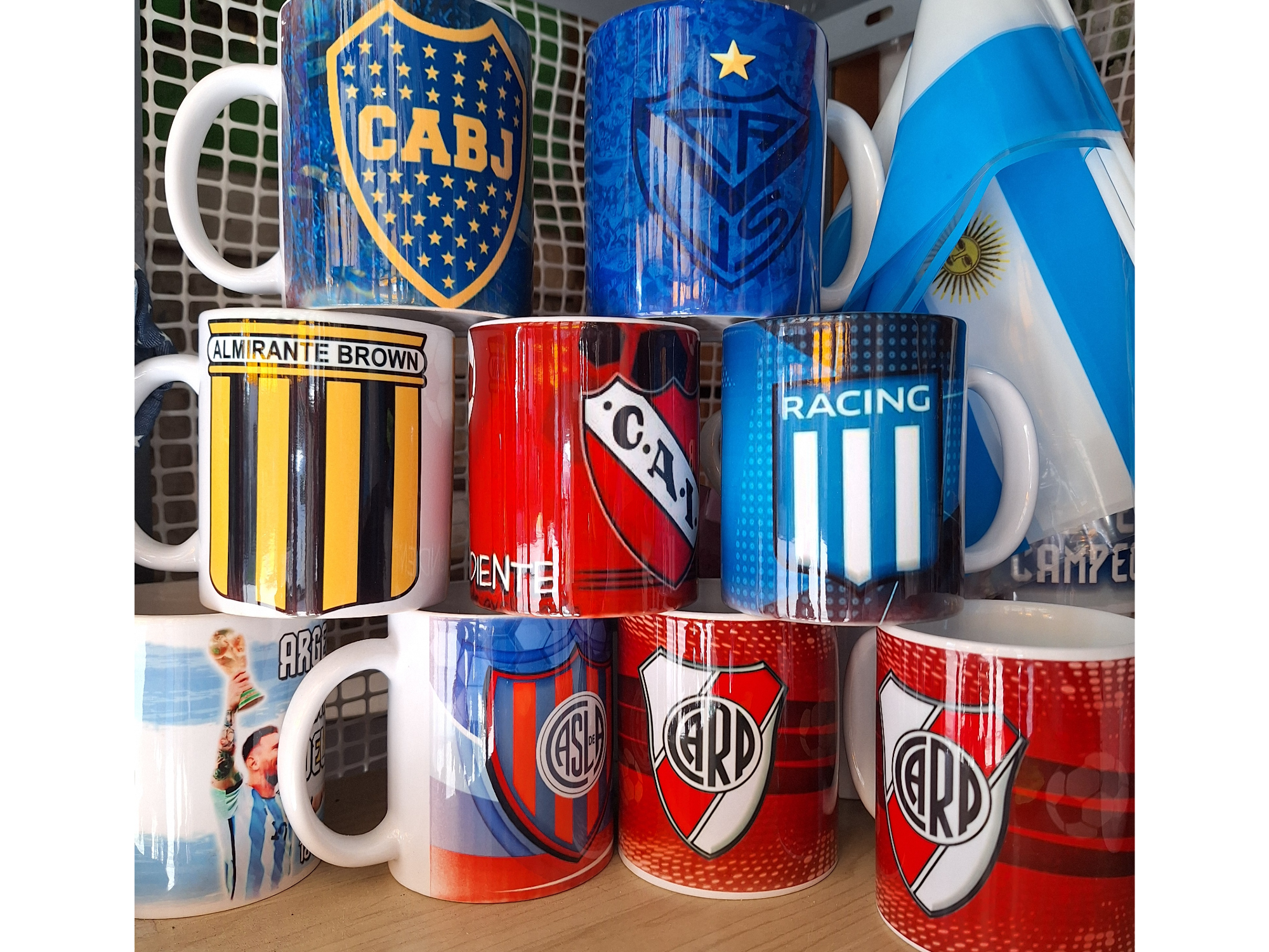 TAZAS VARIOS MODELOS X UNIDAD