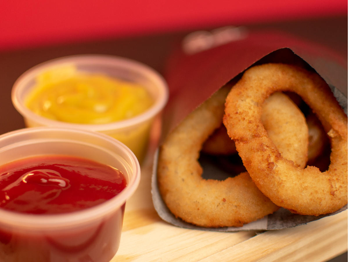 Aros de Cebolla + Dips