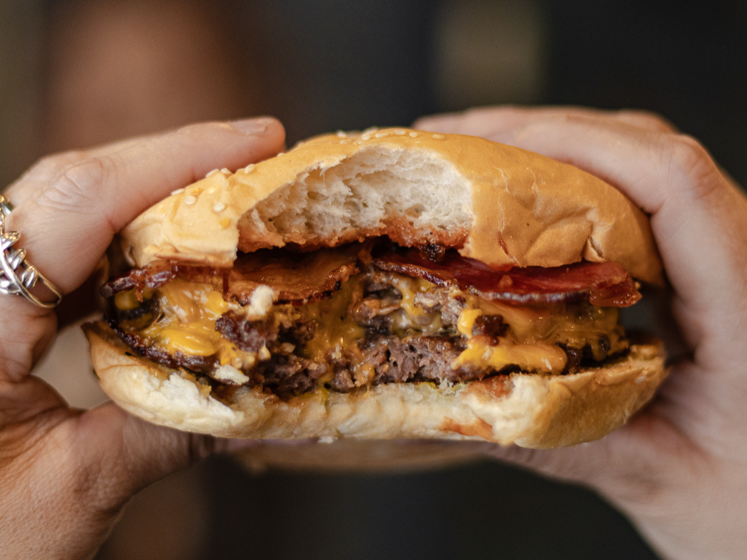 Burguer cheddar de Bester Koch