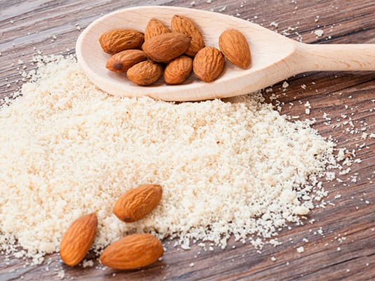 Harina de almendra CON piel