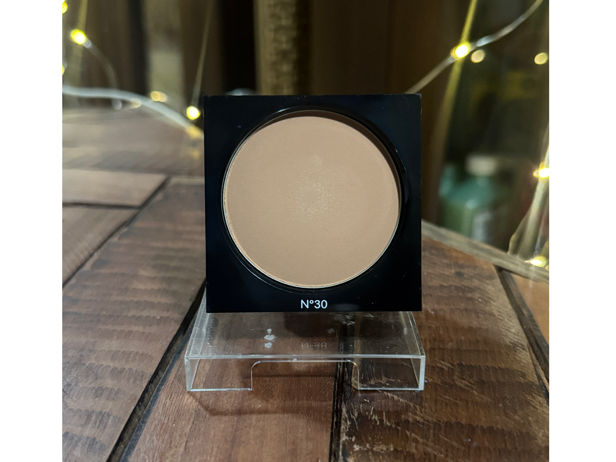 Les Beiges Healthy Glow Sheer Powder (Nº30)