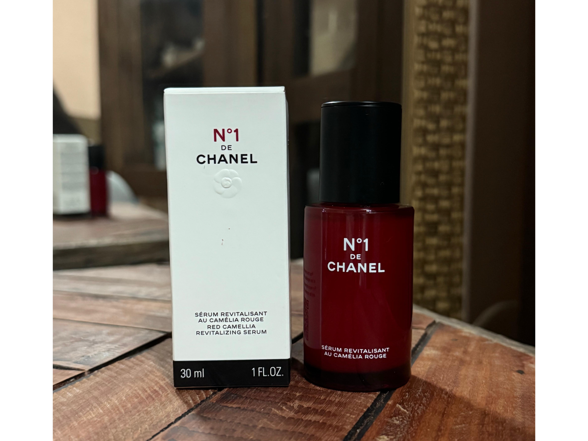 CHANEL – N°1 Sérum Revitalisant au Camélia Rouge