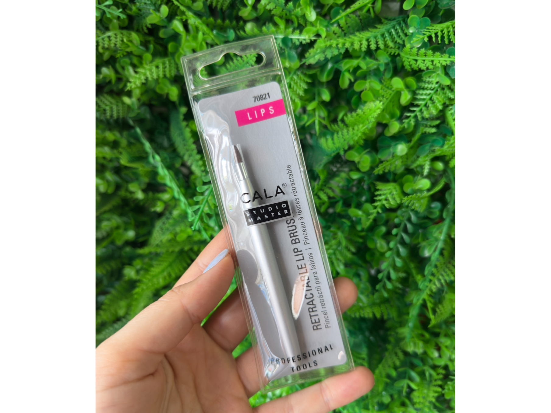 Pincel retráctil para labios CALA