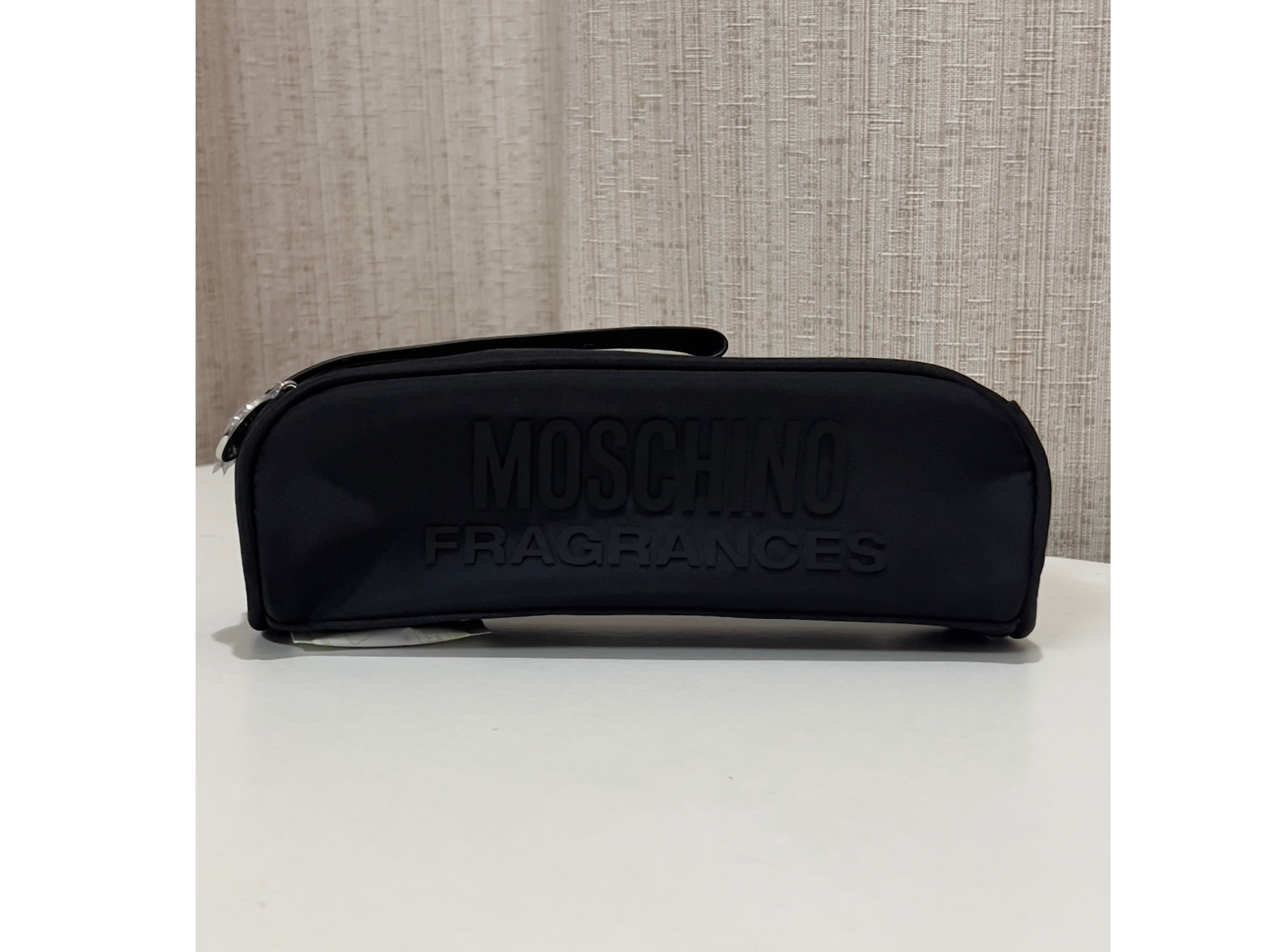 Neceser MOSCHINO negra