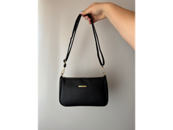 Cartera negra cuerina