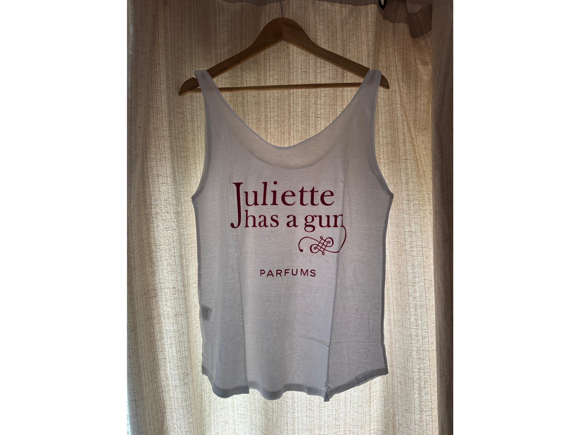 Blusa Juliette has a gun