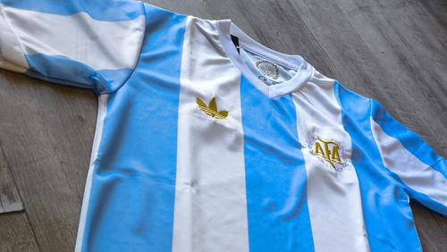 ℂ𝔸𝕄𝕀𝕊𝔼𝕋𝔸𝕊