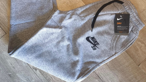 𝕁𝕆𝔾𝔾𝕀ℕ𝔾